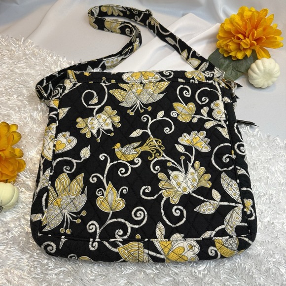 Vera Bradley CLEAN‎ X-Tall Zip Tote Retired Quilted Yellow Bird Crossbody 11x12 - Picture 5 of 9